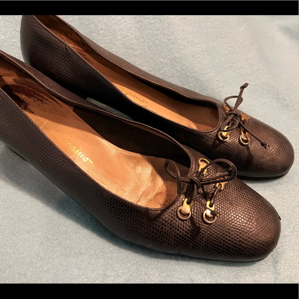 REDUCED!  FERRAGAMO ~ ITALIAN LEATHER